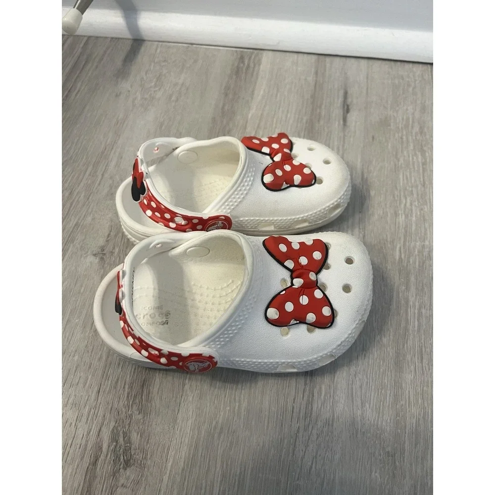 Crocs Unisex-Child Kids' Disney Clog | Mickey Minnie Mouse Shoes